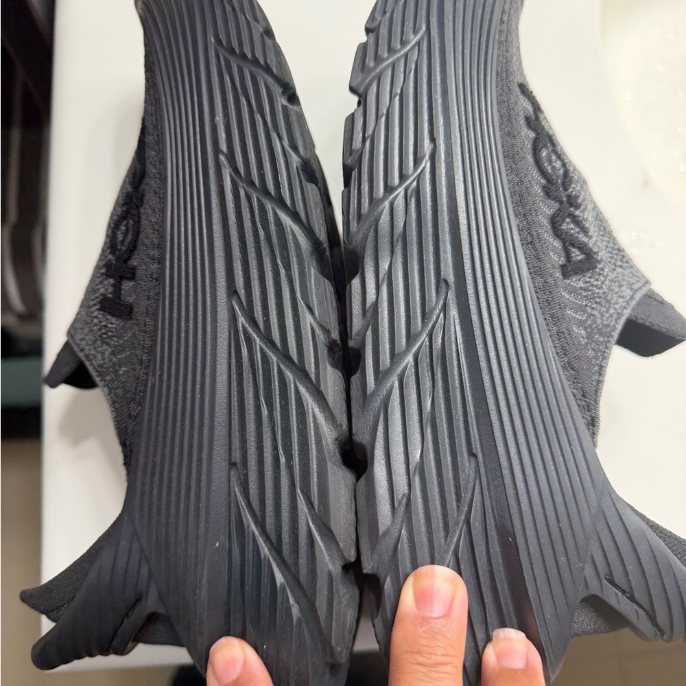 Hoka Black Recovery TC shoes women 9 men 8 - Picture 8 of 8